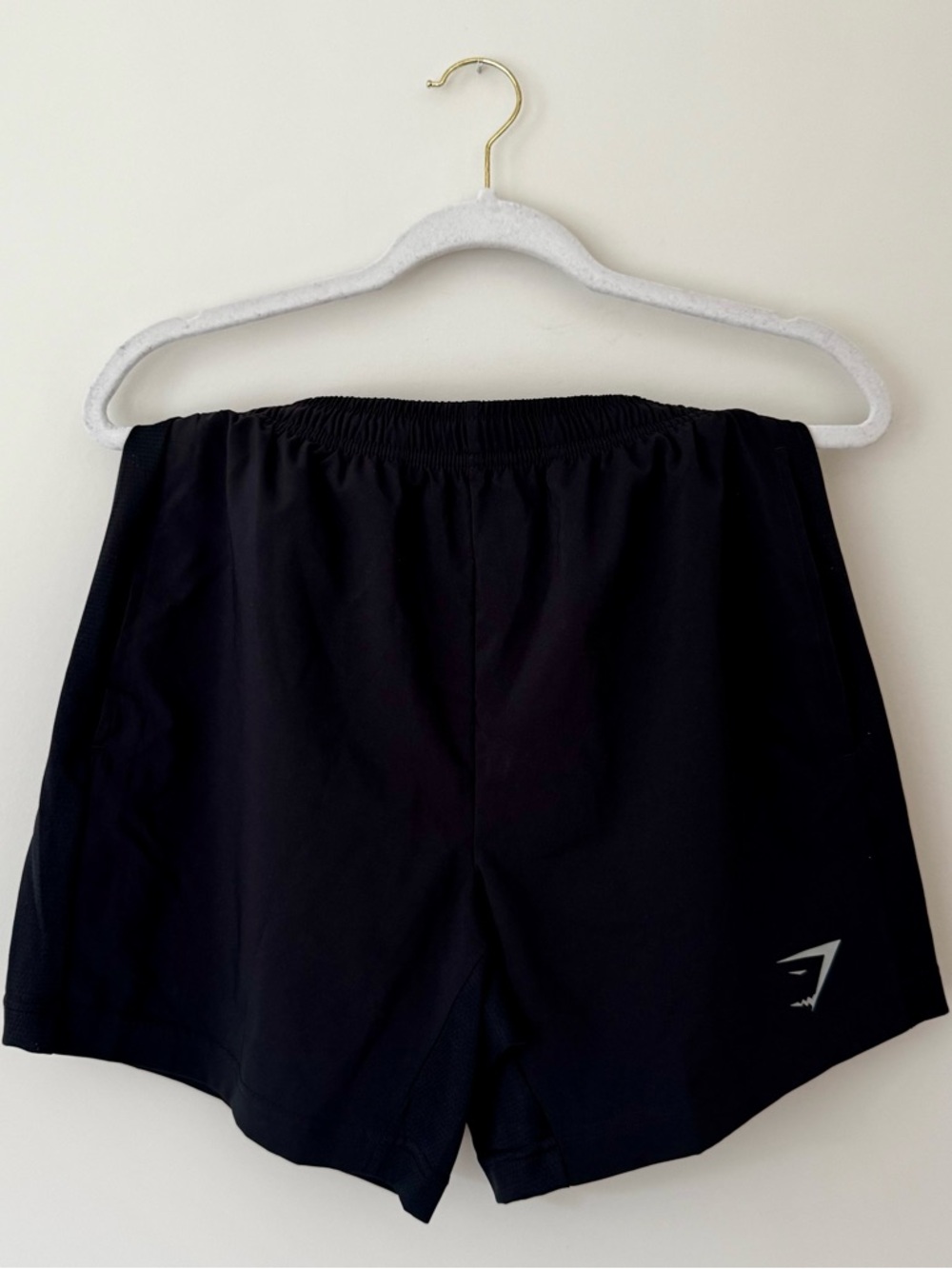 Gymshark Men’s Arrival 7” Athletic Shorts, Black – Size Small